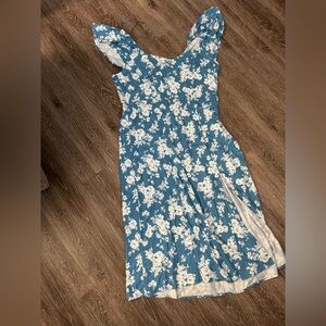 Old Navy White and Blue Flutter Sleeve Sundress